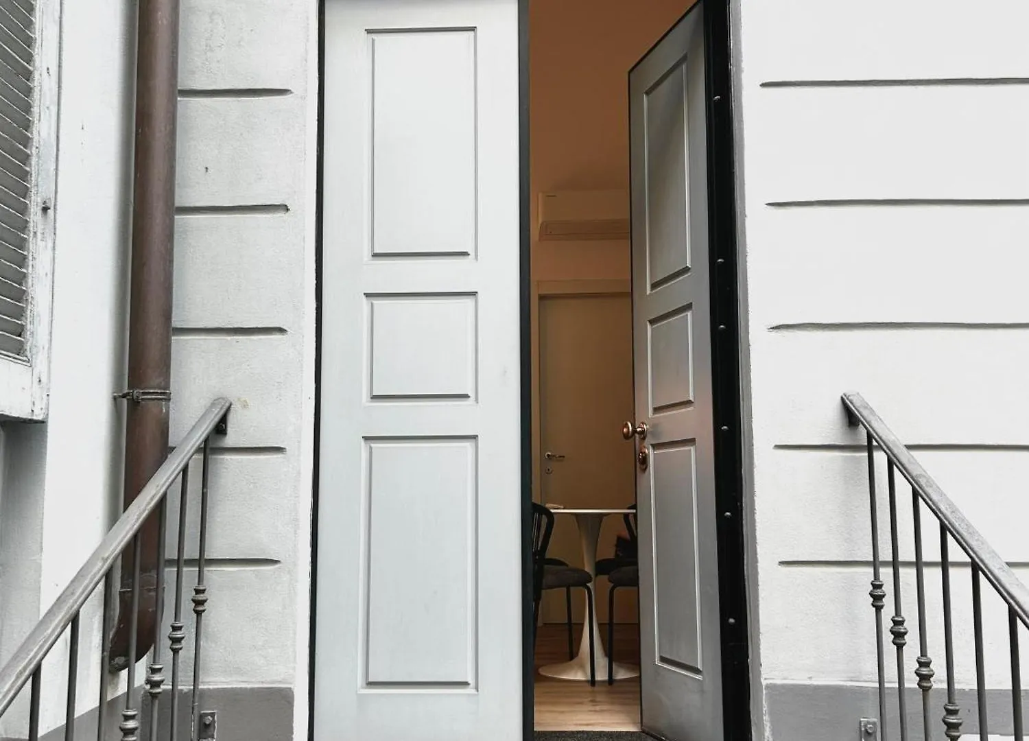 Apartment Casa Verga - Exclusive Haven Of Style And Elegance In Moscova Milan