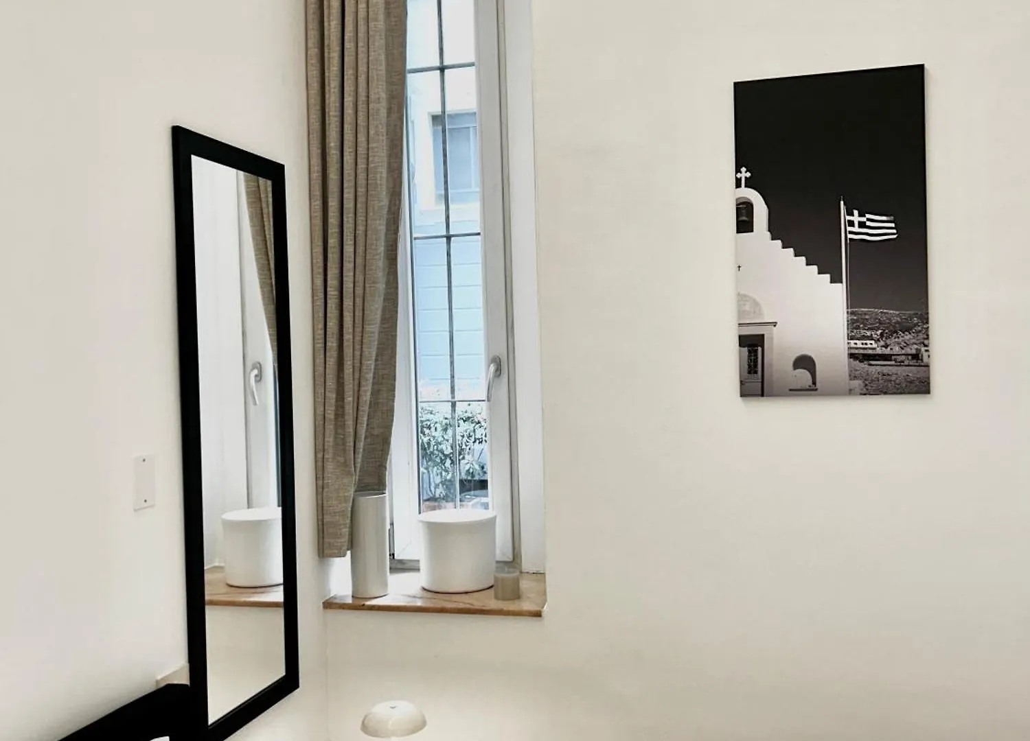 Apartment Casa Verga - Exclusive Haven Of Style And Elegance In Moscova Milan Italy