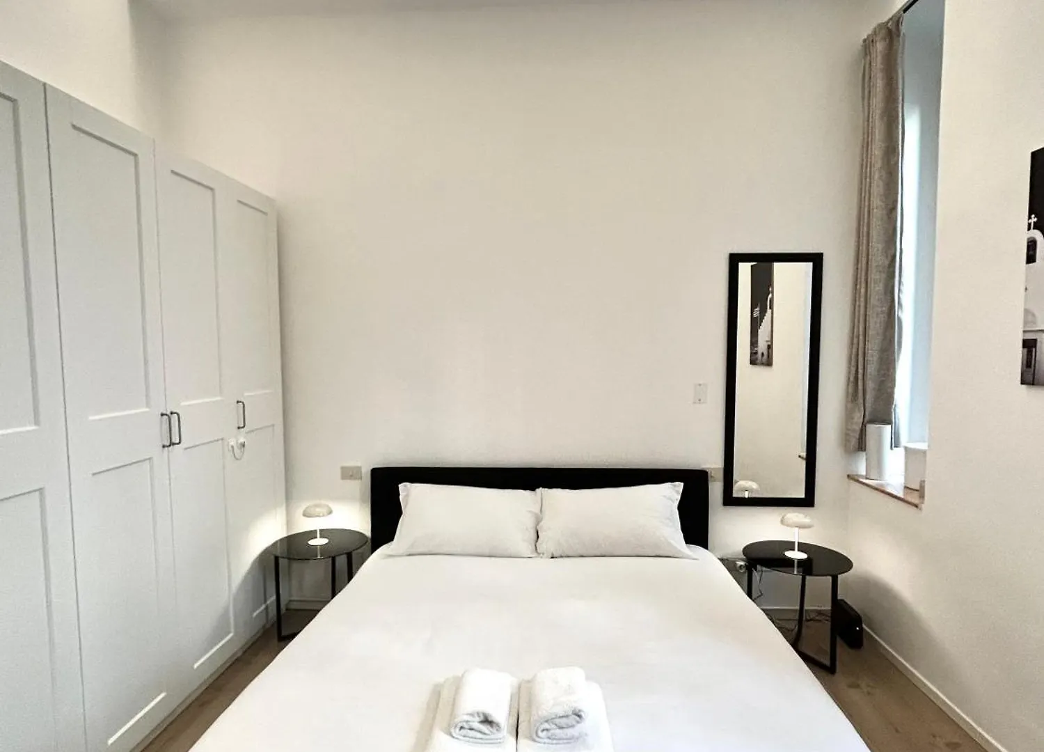 Casa Verga - Exclusive Haven Of Style And Elegance In Moscova Milan